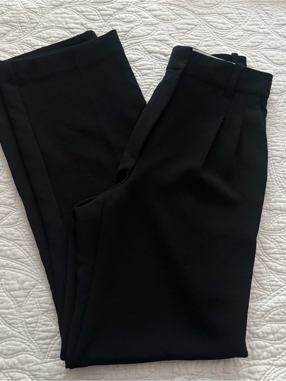Aritizia Wilfred Effortless Pant Japanese Crepette High Rise
Wide Leg
